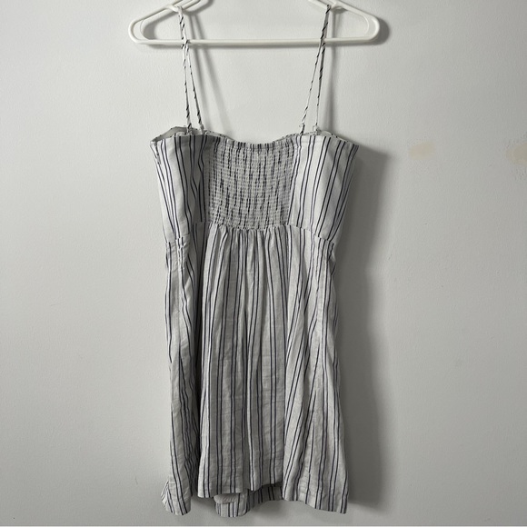 Urban Outfitters linen dress - Picture 8 of 11